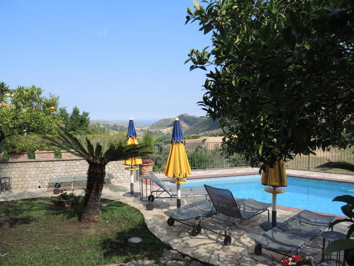 Il Giardino Degli Aranci Aparthotel Antonimina Exterior foto